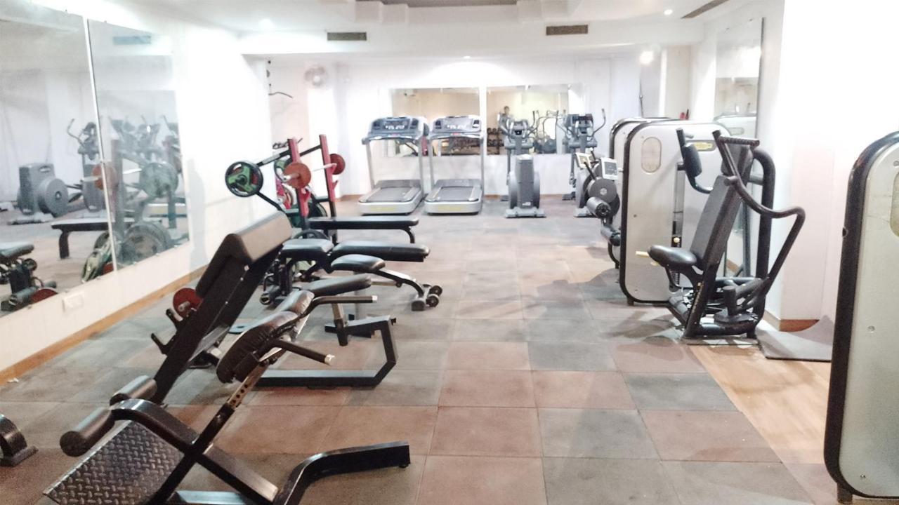 Goa Country Club Hotel Gurgaon Eksteriør billede