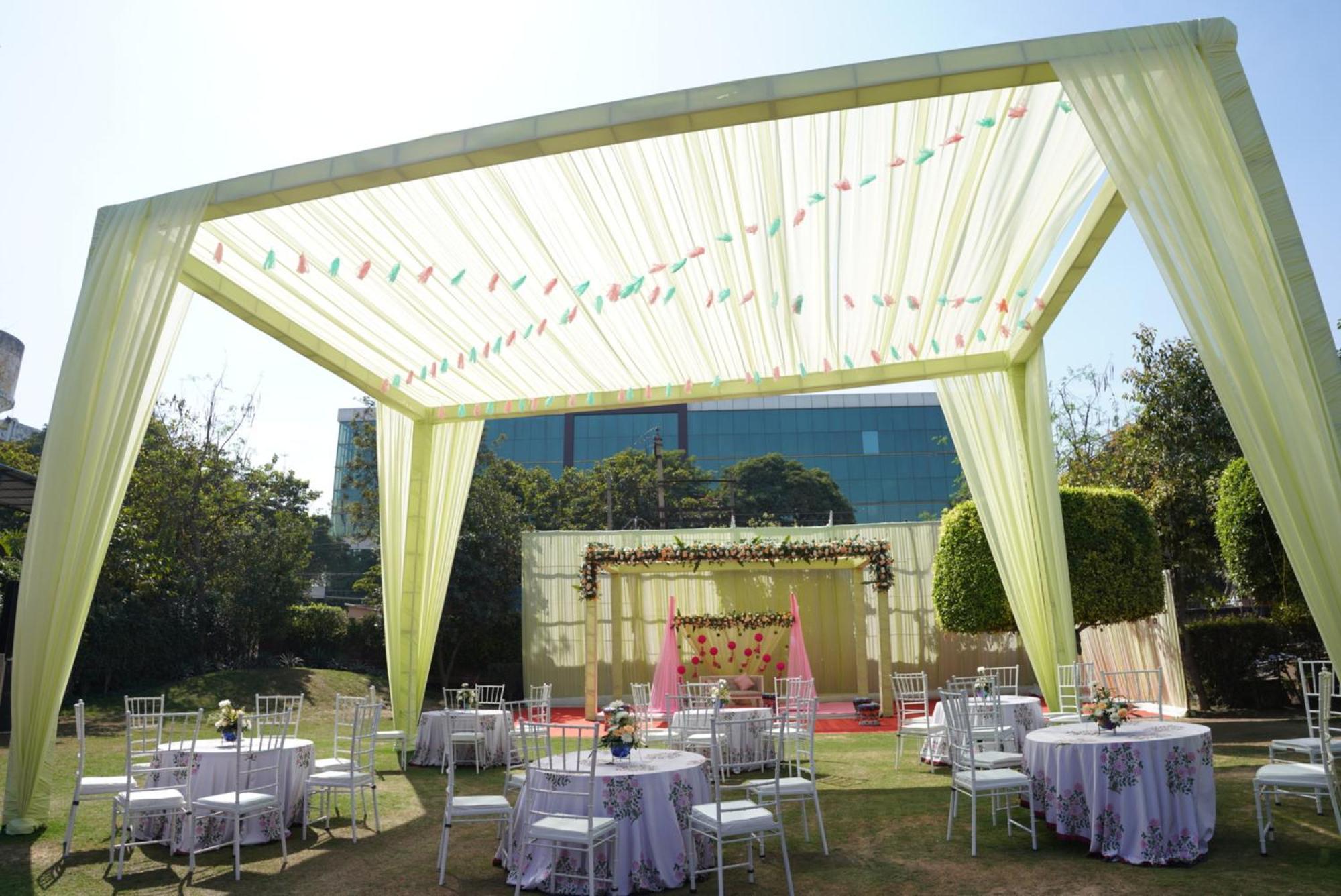 Goa Country Club Hotel Gurgaon Eksteriør billede